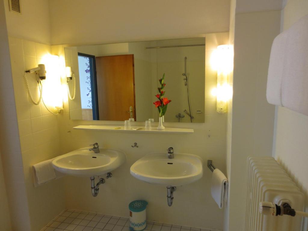 Hotel Krone Traisen الغرفة الصورة
